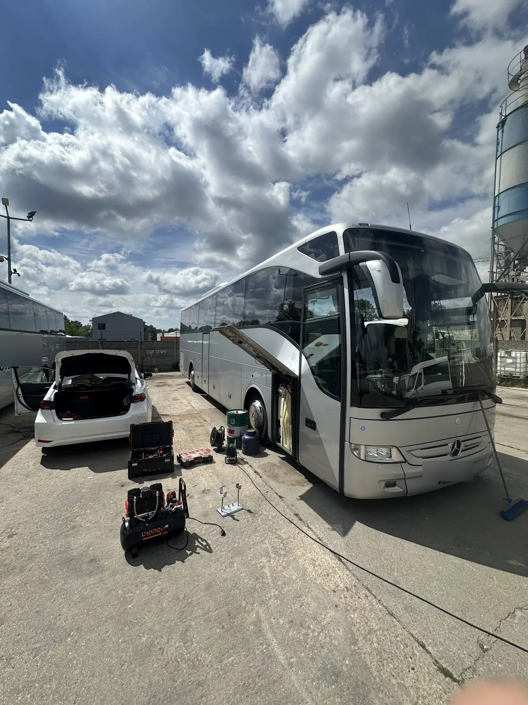 Kraftstofftank — Mercedes-Benz (autokar)