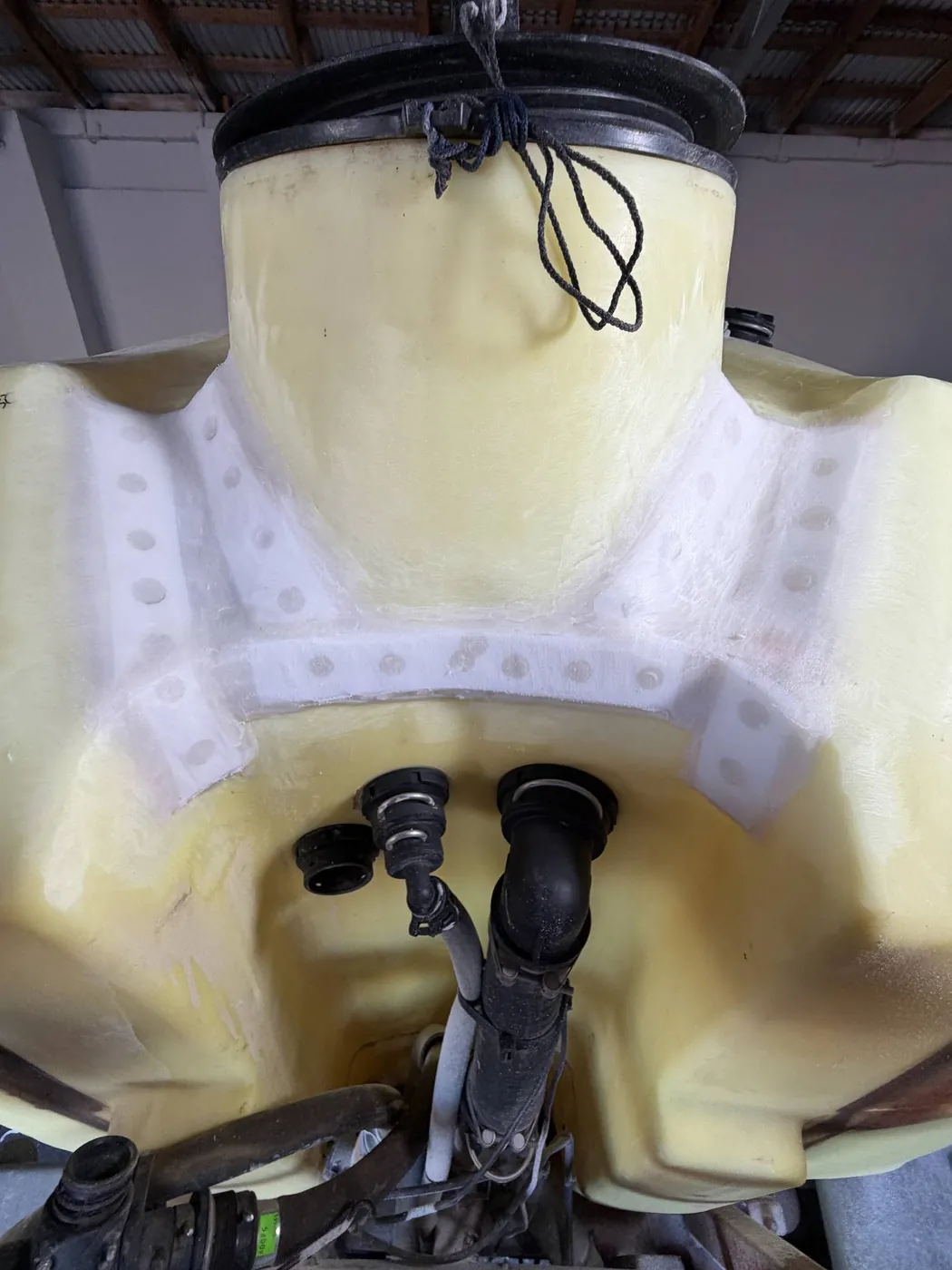 Foto 8 der Reparatur — Spritzentank-Reparatur Hardi Commander 4500 — Jabłonna Lacka