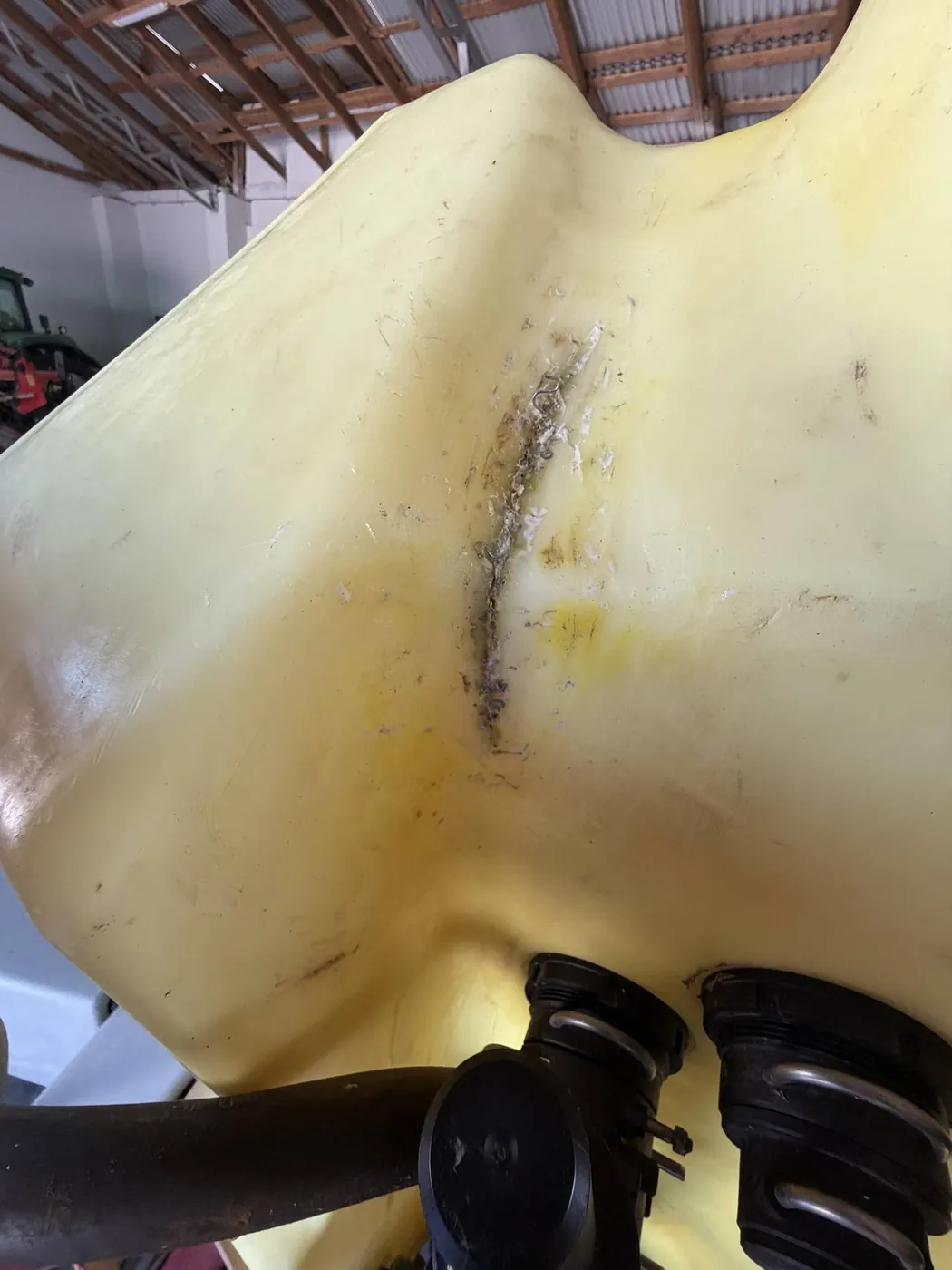 Foto 5 der Reparatur — Spritzentank-Reparatur Hardi Commander 4500 — Jabłonna Lacka
