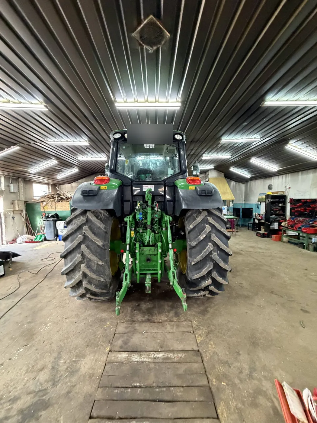 Foto 5 der Reparatur — Kraftstofftank-Reparatur John Deere 6195M — Zajdy