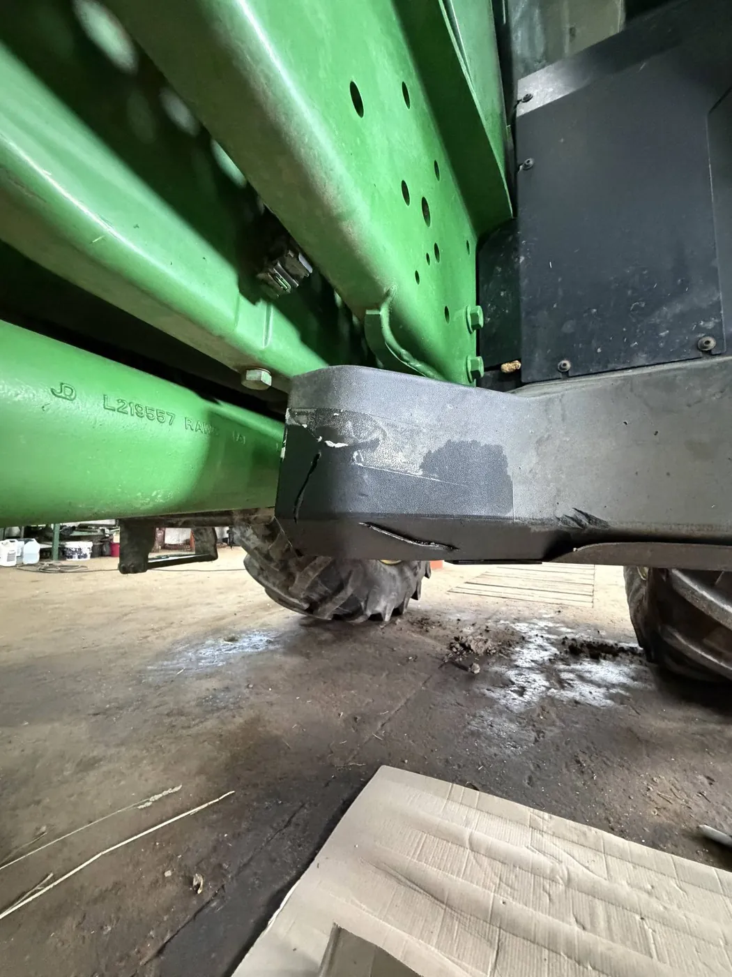 Foto 9 der Reparatur — Kraftstofftank-Reparatur John Deere 6195M — Zajdy