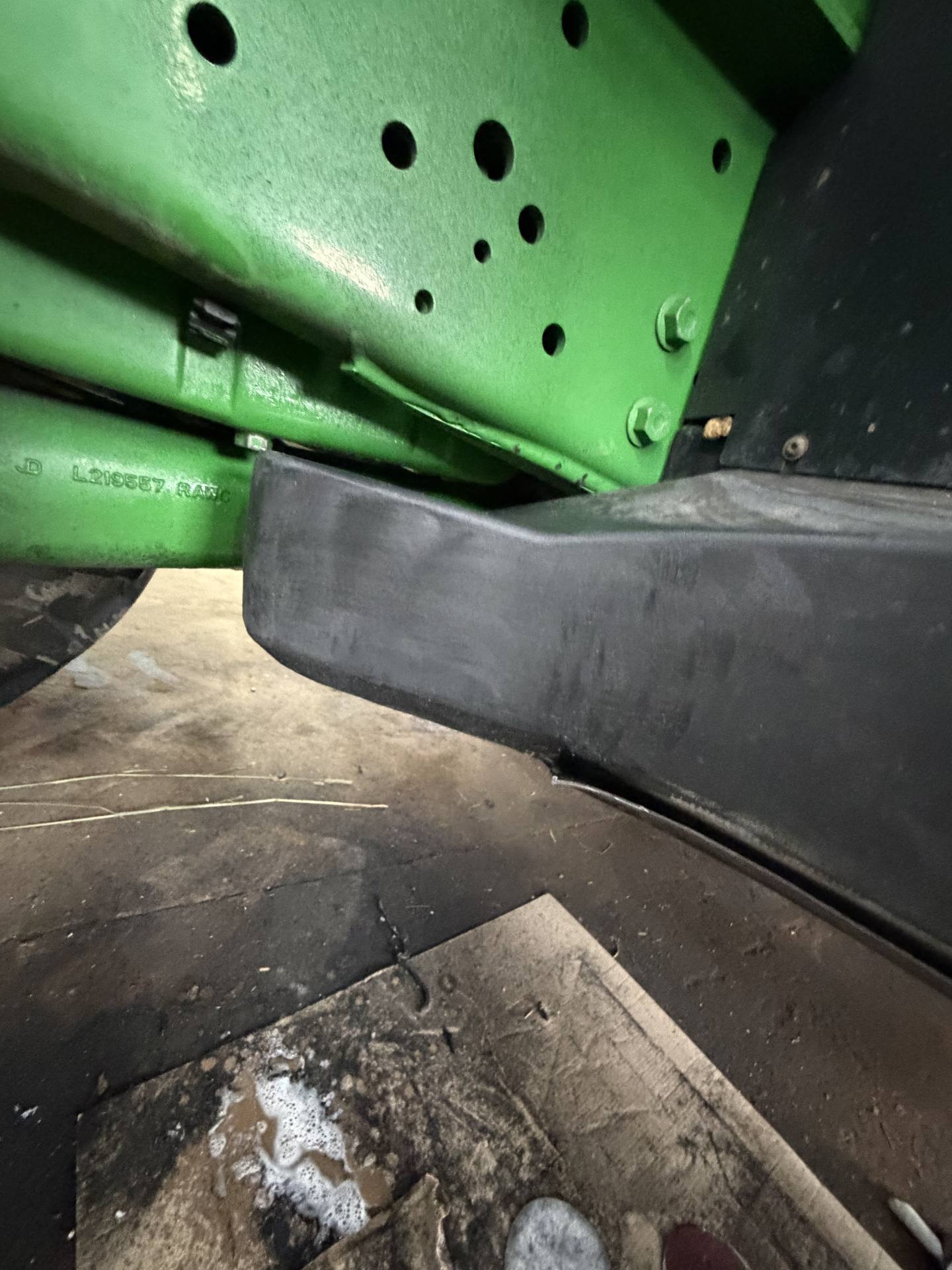 Foto 20 der Reparatur — Kraftstofftank-Reparatur John Deere 6195M — Zajdy