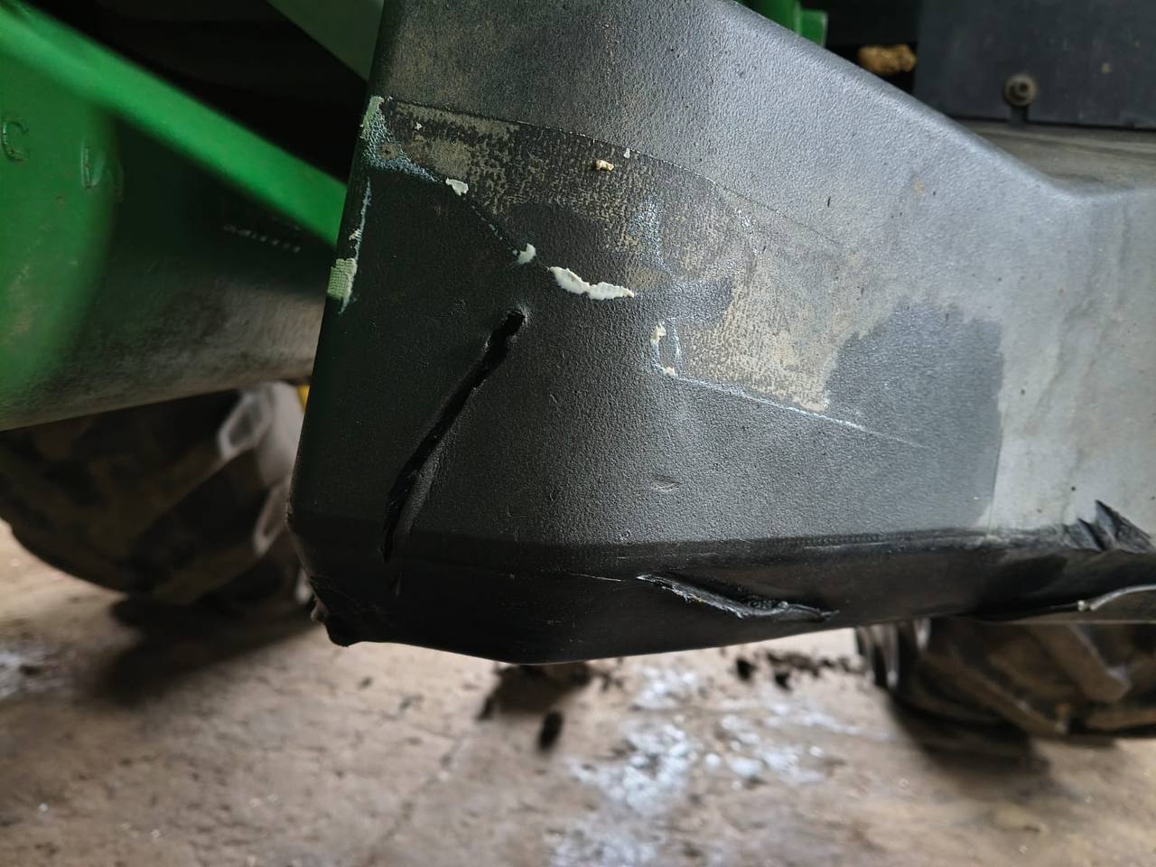 Foto 29 der Reparatur — Kraftstofftank-Reparatur John Deere 6195M — Zajdy