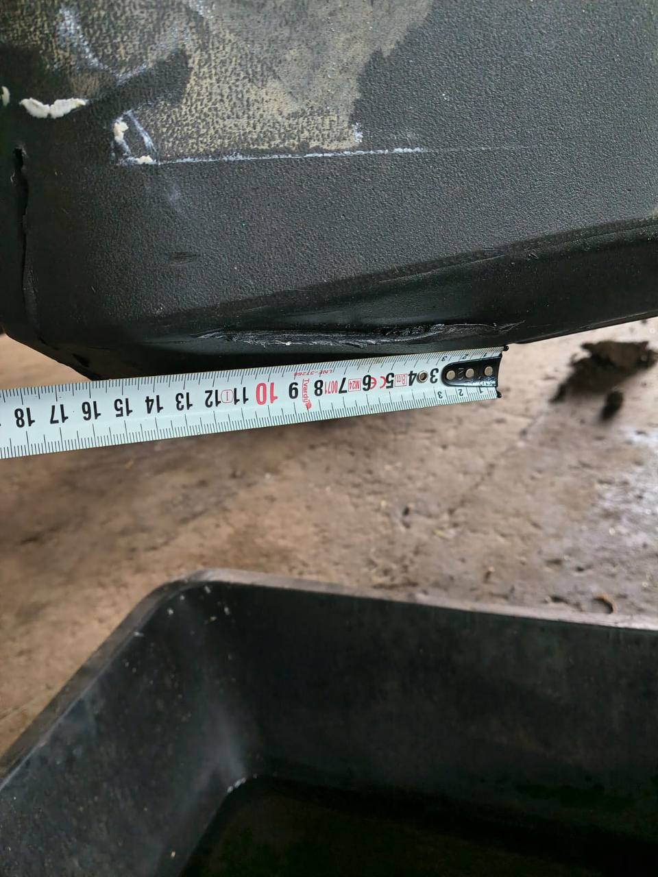 Foto 30 der Reparatur — Kraftstofftank-Reparatur John Deere 6195M — Zajdy