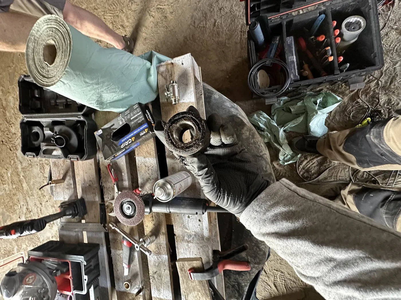 Foto 6 der Reparatur — Kraftstofftank-Reparatur John Deere 9640 — Bronikowo