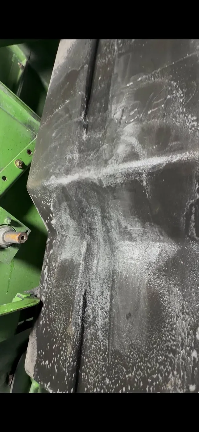 Foto 7 der Reparatur — Kraftstofftank-Reparatur John Deere 1550 — Wiklewo