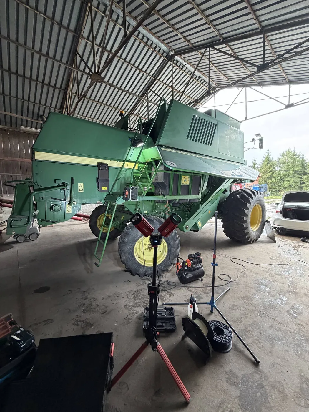 Foto 6 der Reparatur — Kraftstofftank-Reparatur John Deere 1550 — Wiklewo