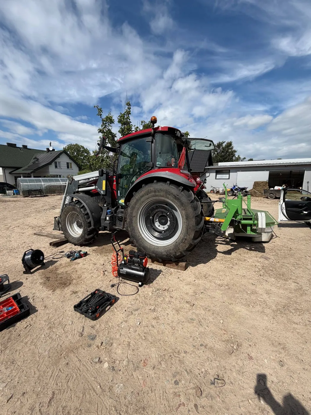 Foto 4 der Reparatur — Kraftstofftank-Reparatur Farmer 8244C — Kaki Mroczki