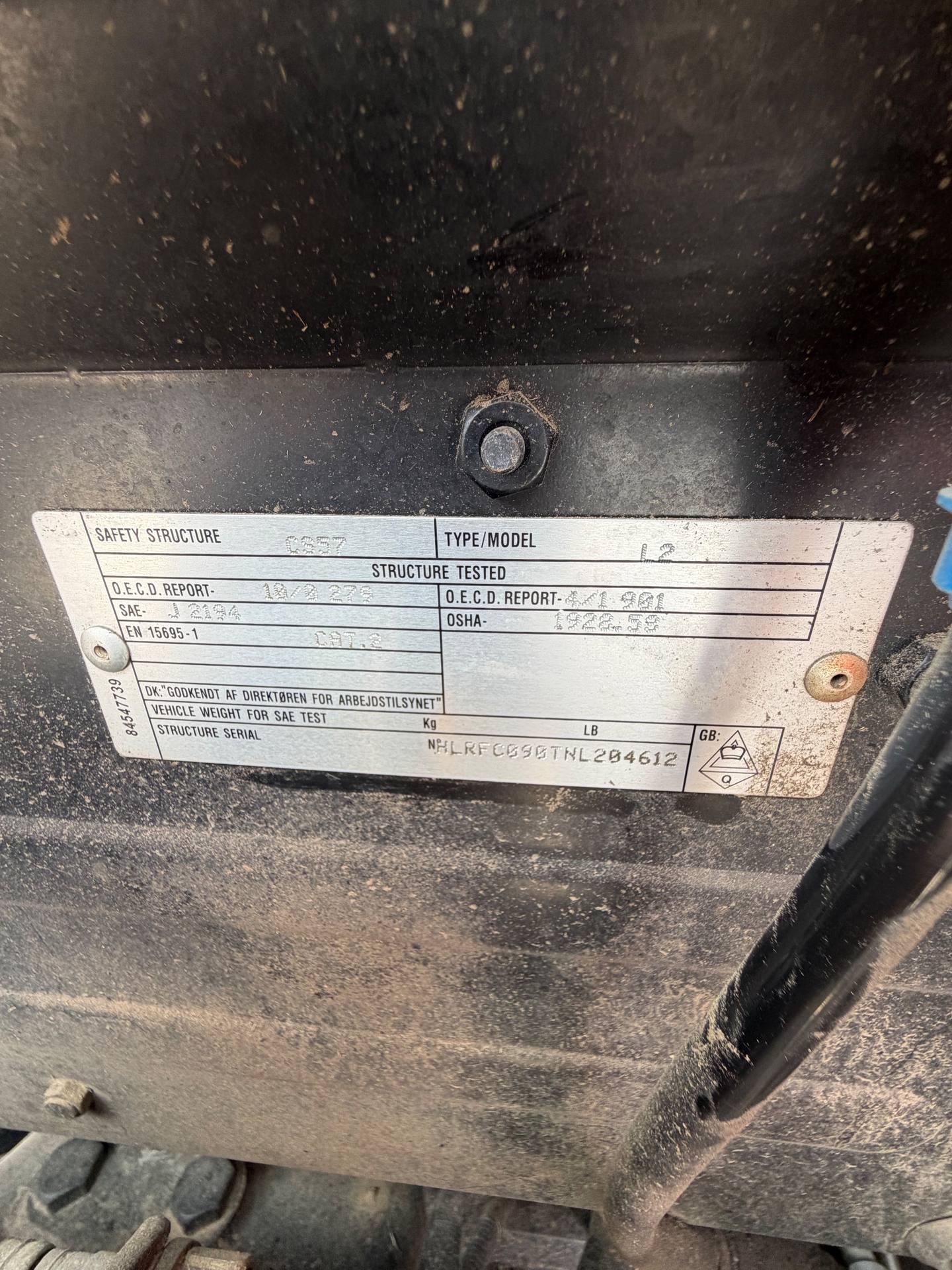 Foto 20 der Reparatur — Kraftstofftank-Reparatur Farmer 8244C — Kaki Mroczki