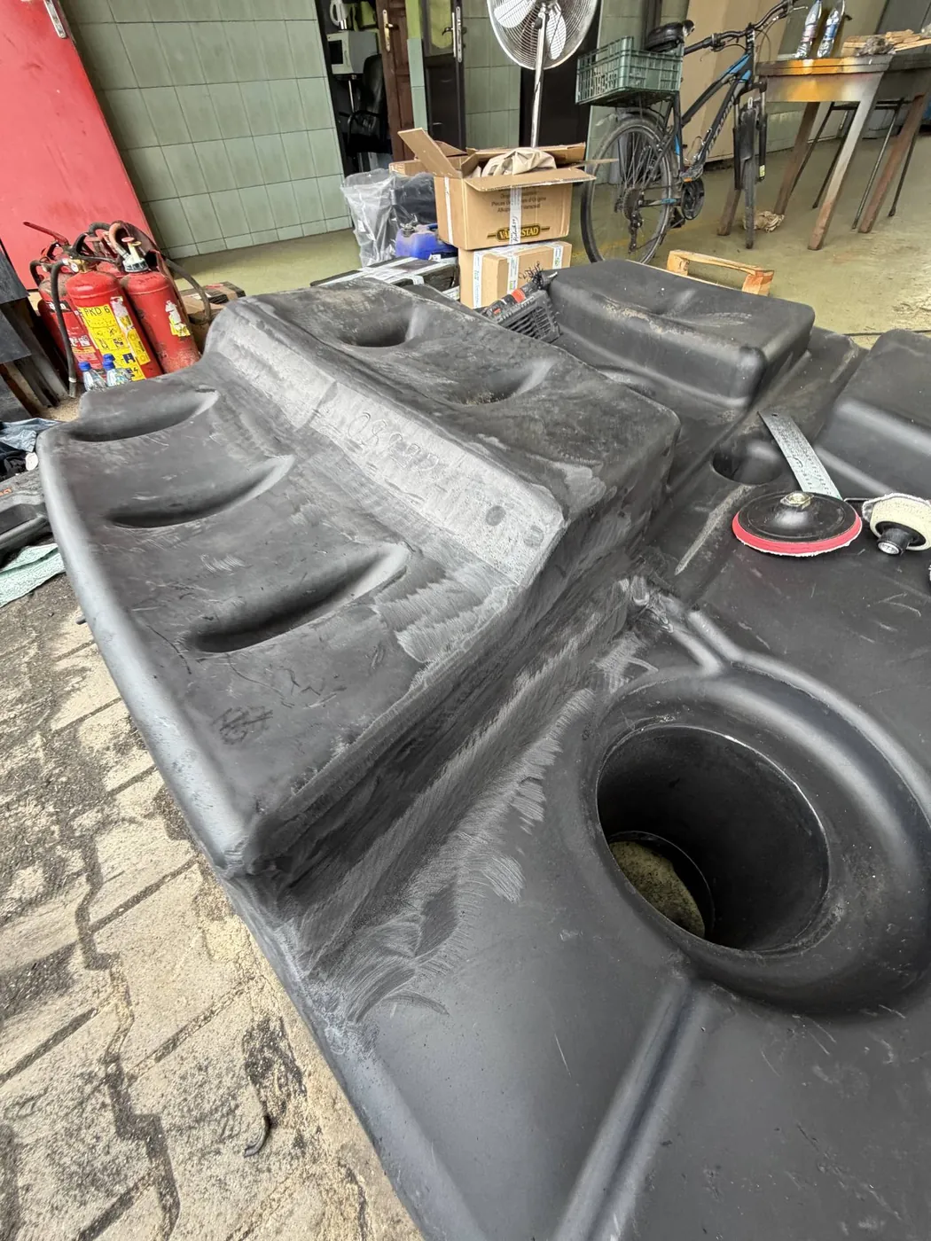 Foto 4 der Reparatur — Kraftstofftank-Reparatur Claas Lexion 560 — Jamy
