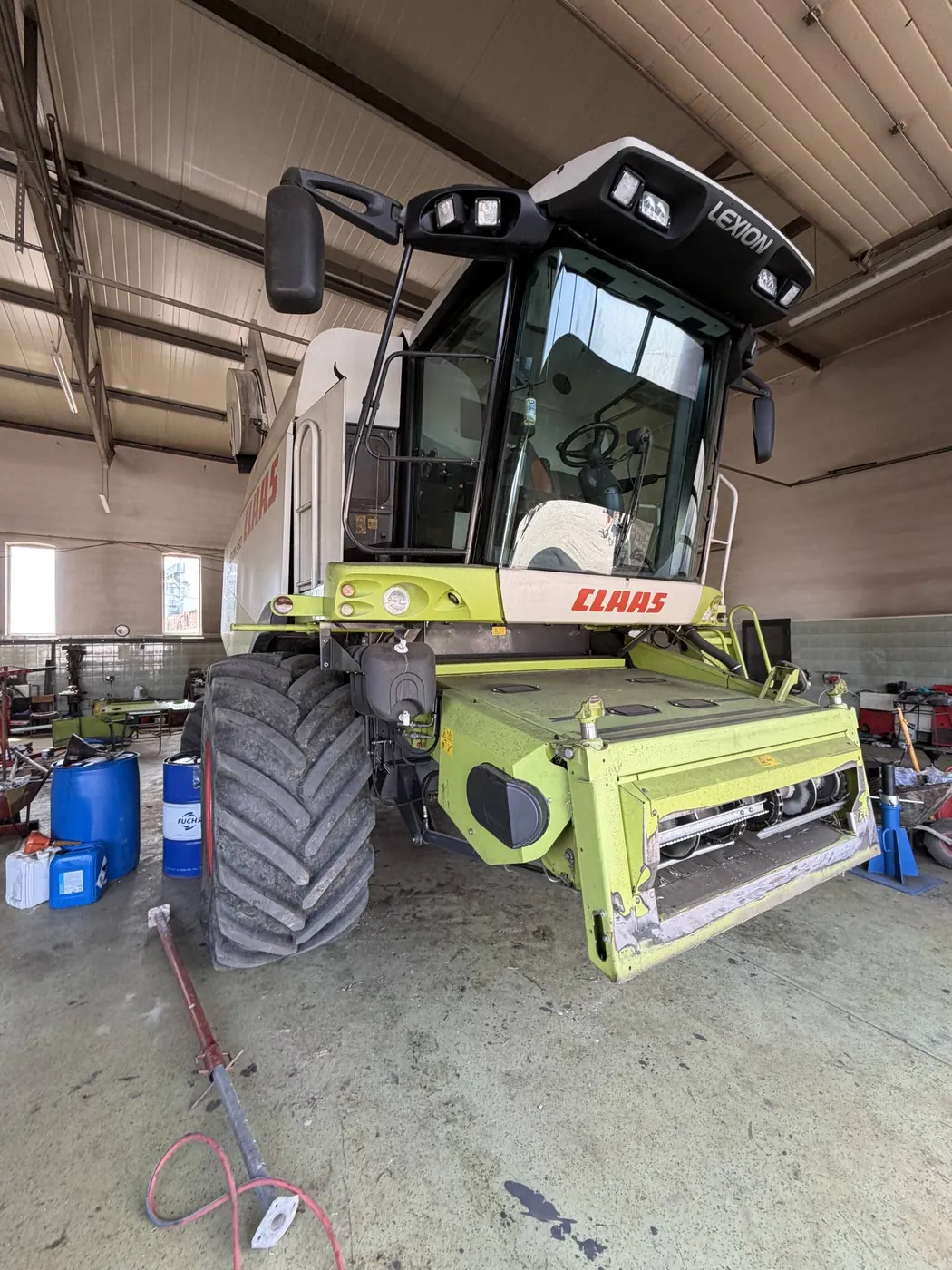 Foto 8 der Reparatur — Kraftstofftank-Reparatur Claas Lexion 560 — Jamy