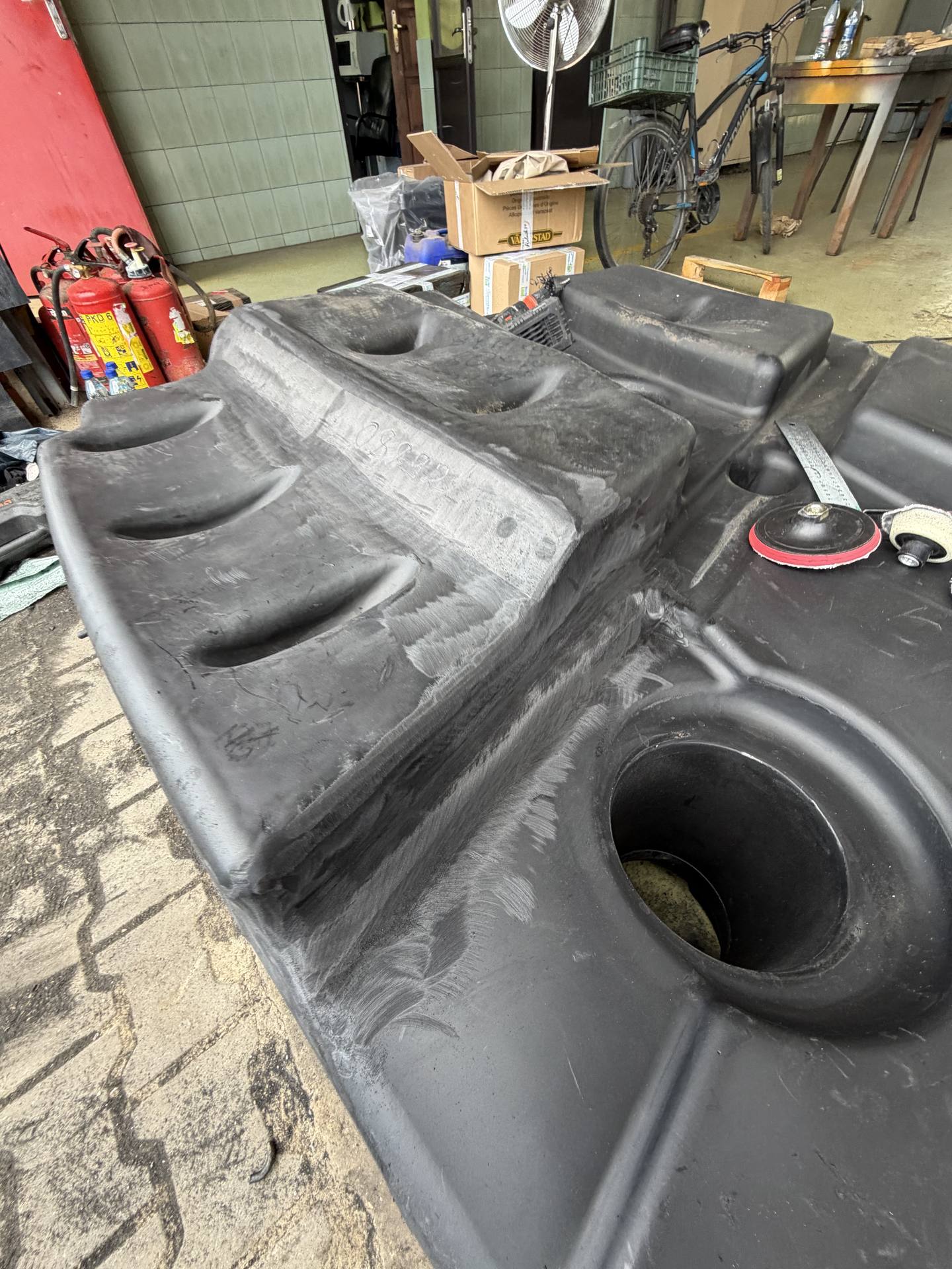 Foto 15 der Reparatur — Kraftstofftank-Reparatur Claas Lexion 560 — Jamy