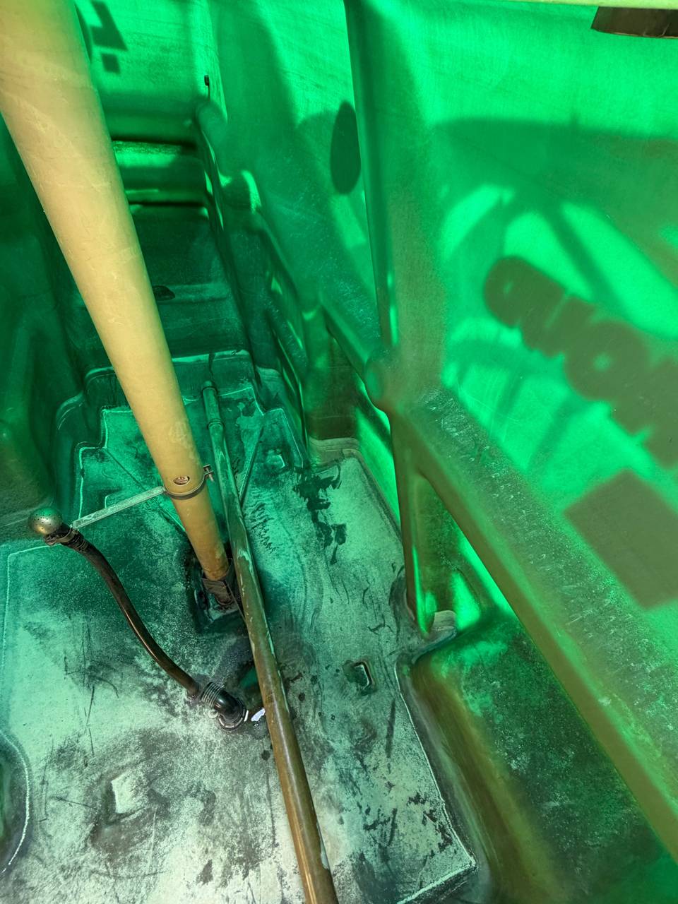 Foto 18 der Reparatur — Spritzentank-Reparatur Berthoud Racer — Karmelita