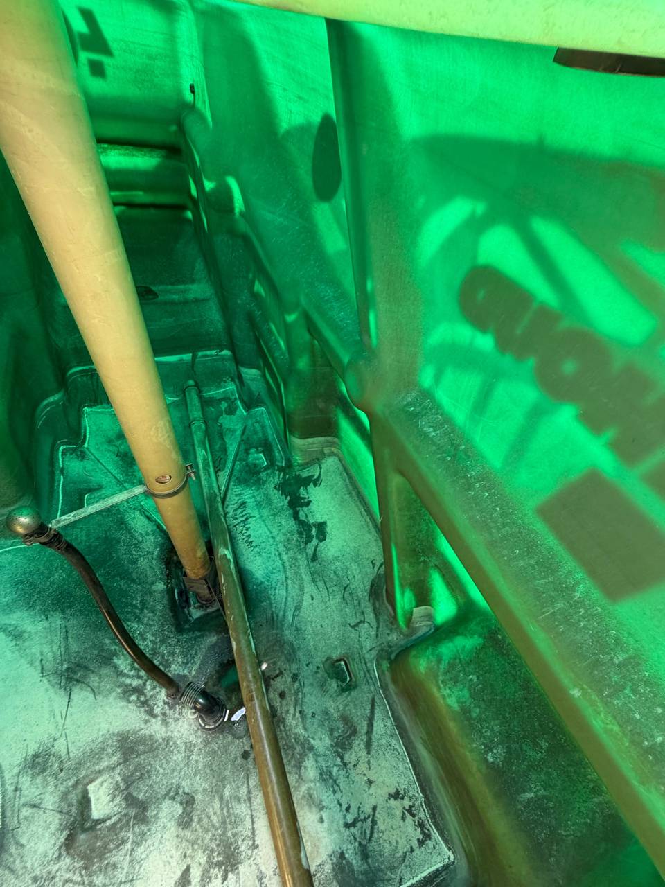 Foto 20 der Reparatur — Spritzentank-Reparatur Berthoud Racer — Karmelita