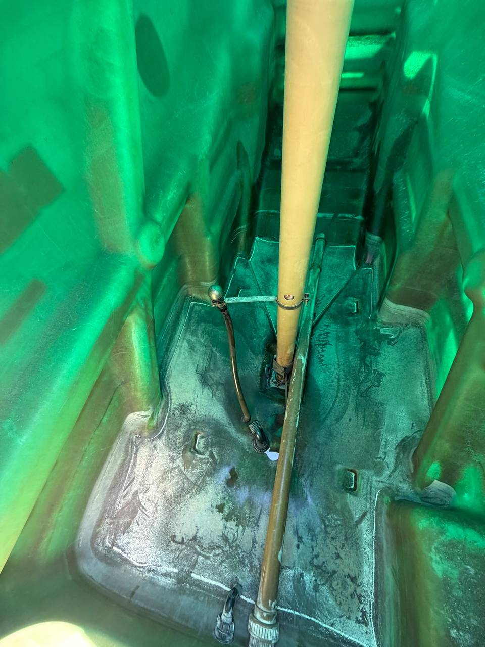 Foto 14 der Reparatur — Spritzentank-Reparatur Berthoud Racer — Karmelita