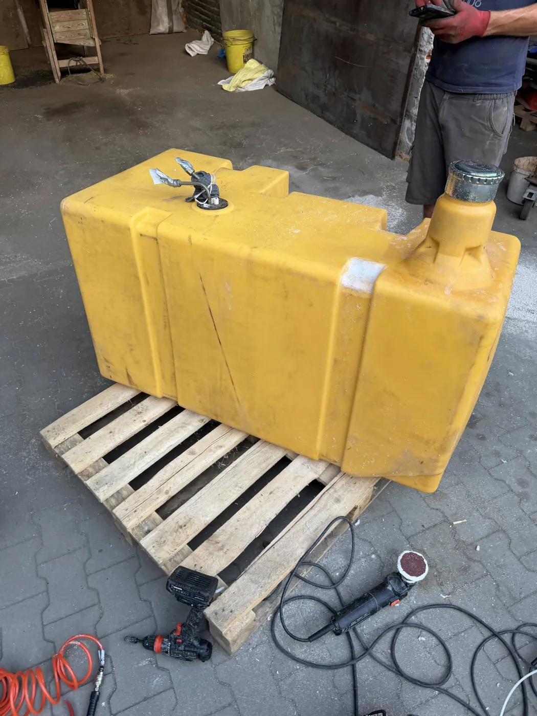 Kraftstofftank — New Holland TC56
