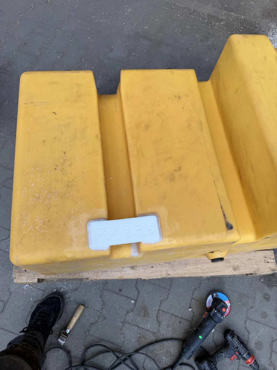 Foto 16 der Reparatur — Kraftstofftank-Reparatur New Holland TC56 — Opole