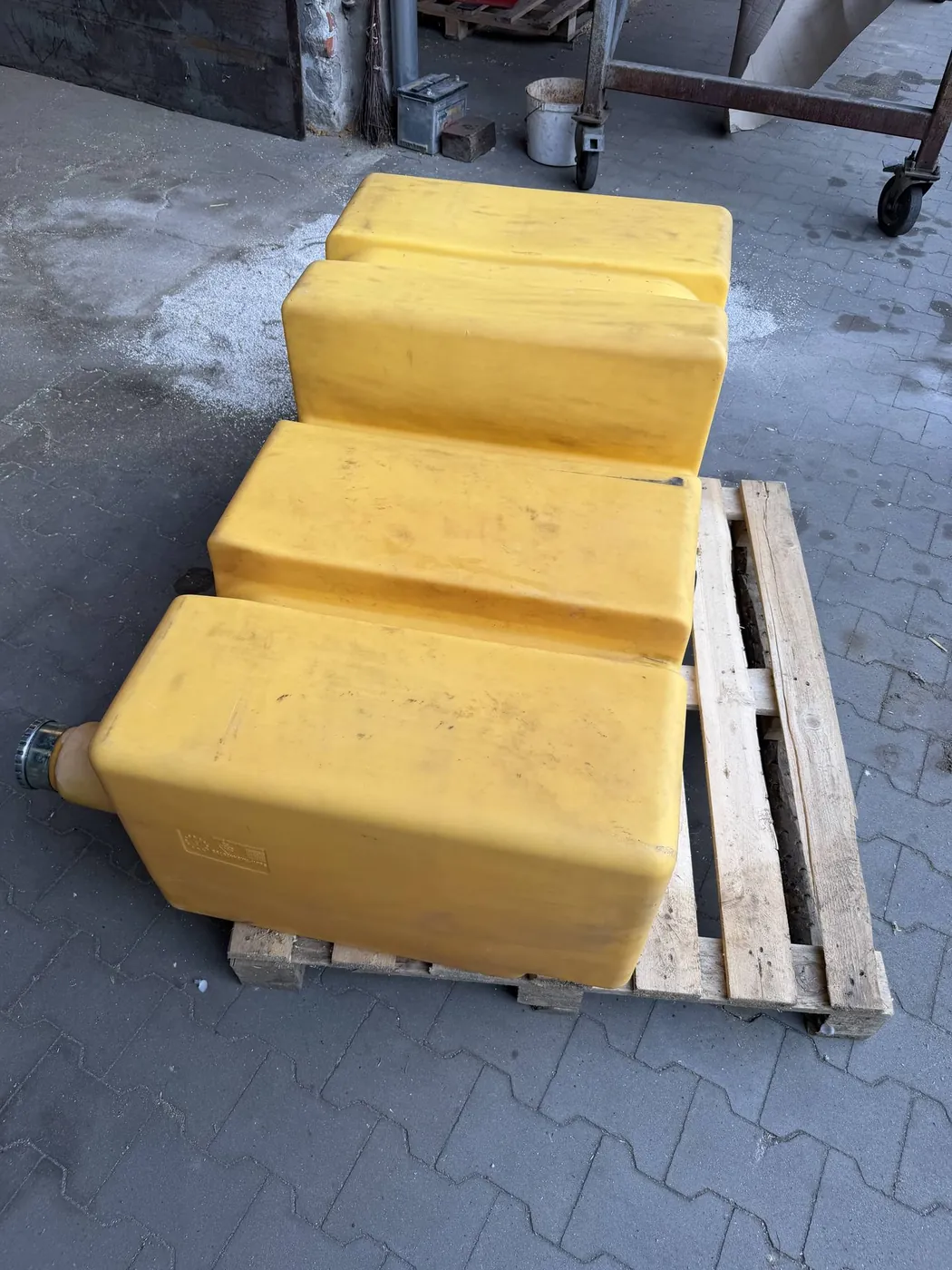 Foto 6 der Reparatur — Kraftstofftank-Reparatur New Holland TC56 — Opole