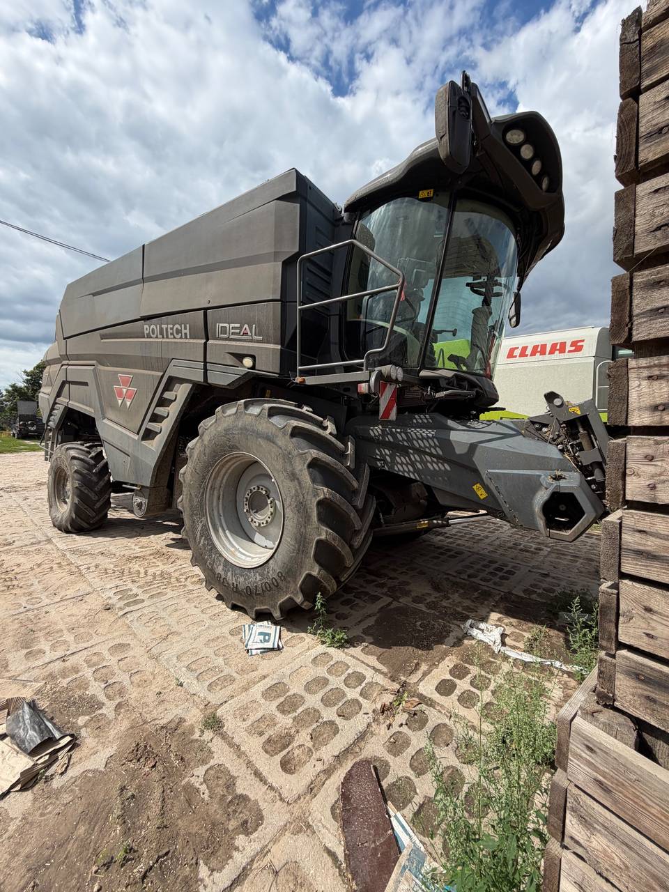 Förderboden — Massey Ferguson Ideal 7