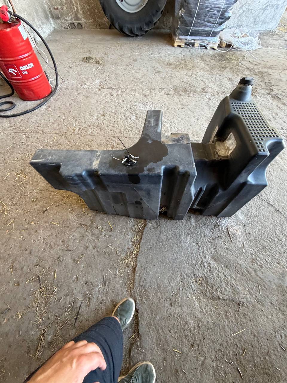 Kraftstofftank — Massey Ferguson