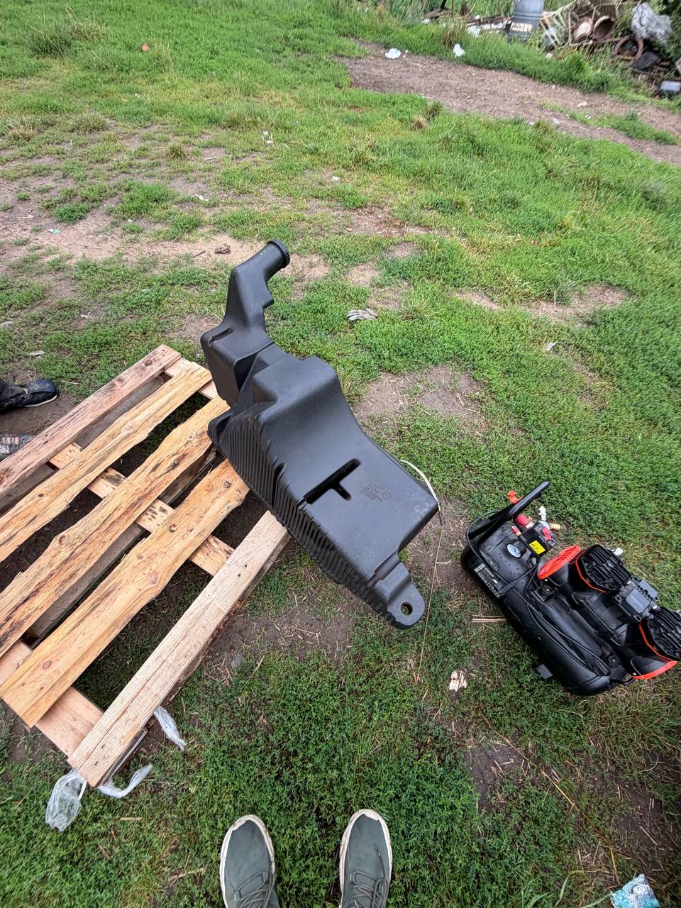 Foto 9 der Reparatur — Kraftstofftank-Reparatur Same Roller 60 — Podpniewki
