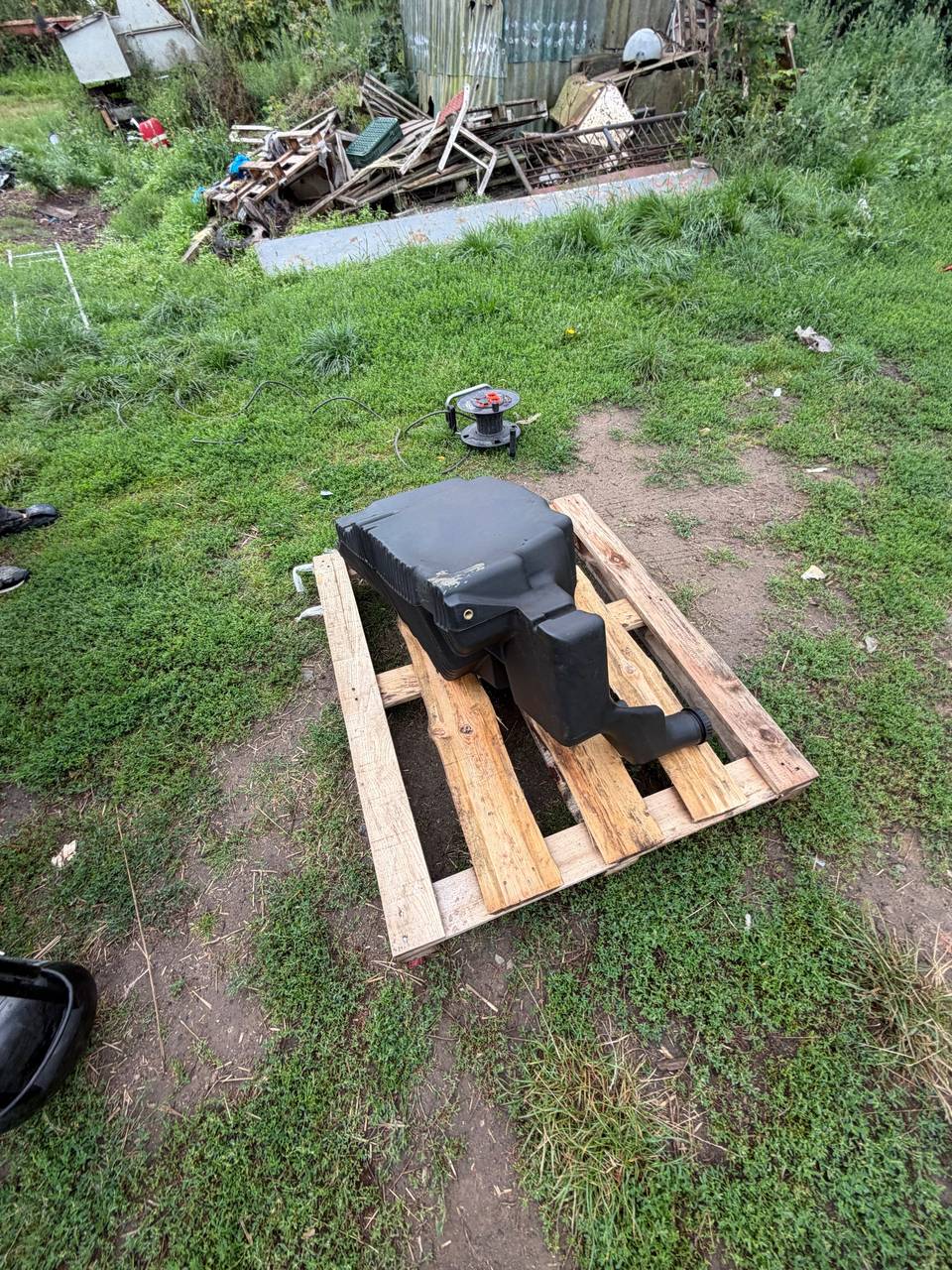 Foto 15 der Reparatur — Kraftstofftank-Reparatur Same Roller 60 — Podpniewki