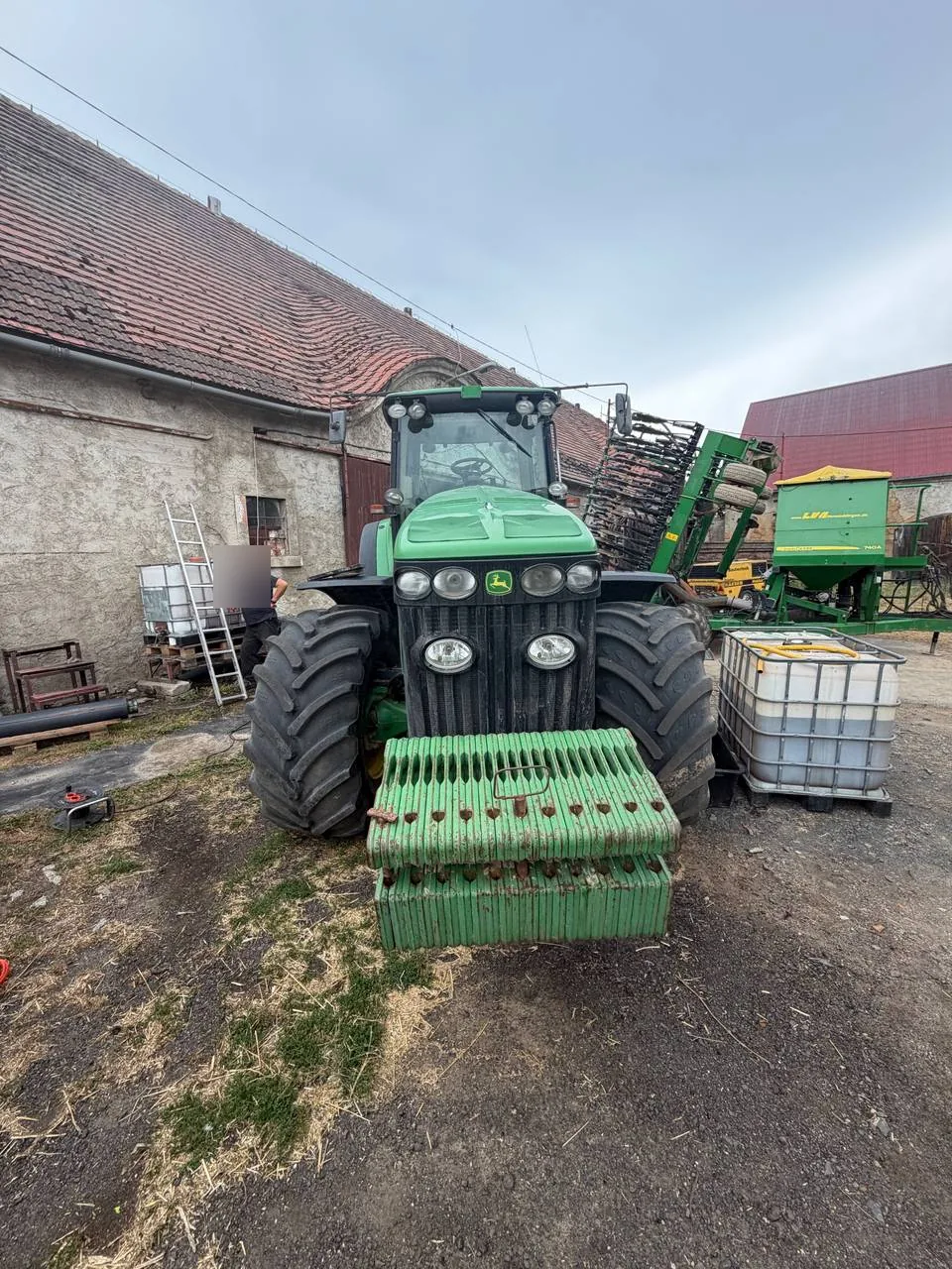 Foto 9 der Reparatur — Kraftstofftank-Reparatur John Deere 8330 — Uniejowice