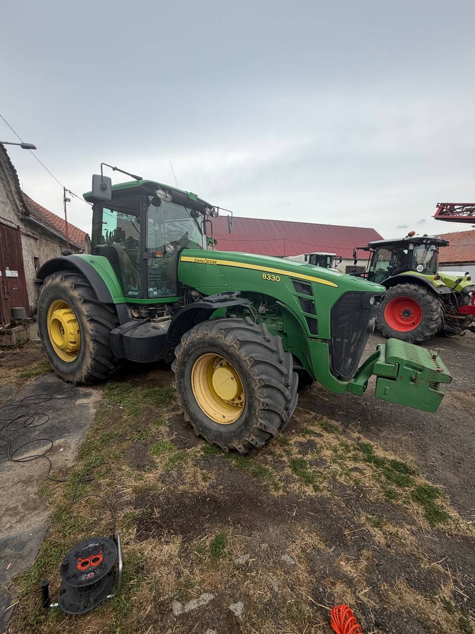 Kraftstofftank — John Deere 8330