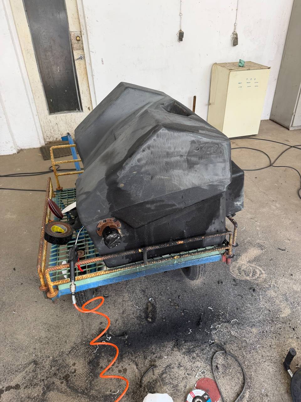 Foto 7 der Reparatur — Kraftstofftank-Reparatur Case Magnum 7220