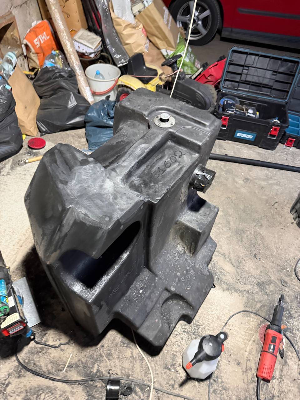 Foto 13 der Reparatur — Kraftstofftank-Reparatur Fendt 900 — September 2026