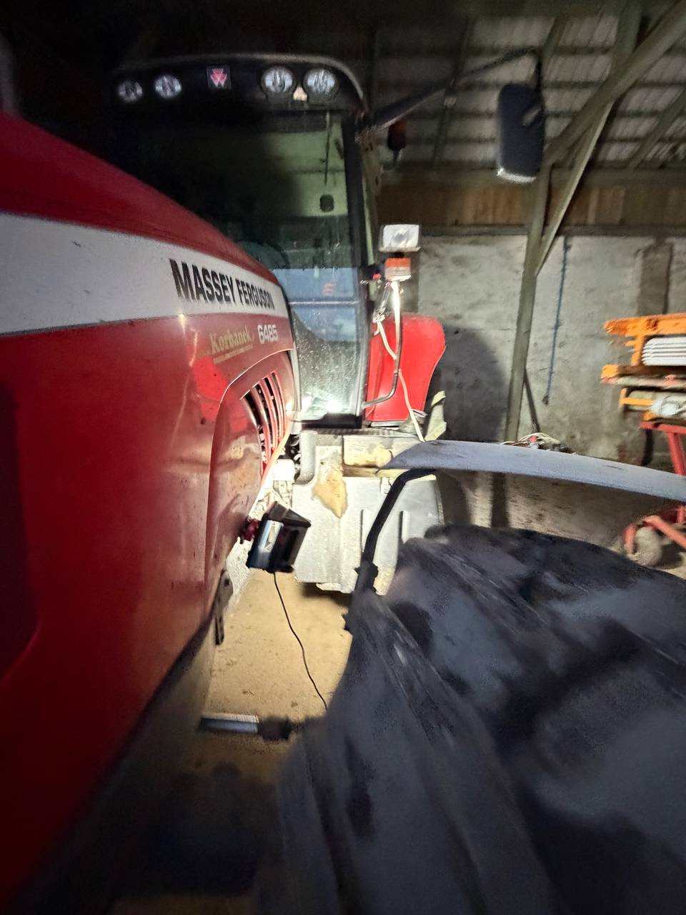 Foto 5 der Reparatur — Kraftstofftank-Reparatur Massey Ferguson 6485