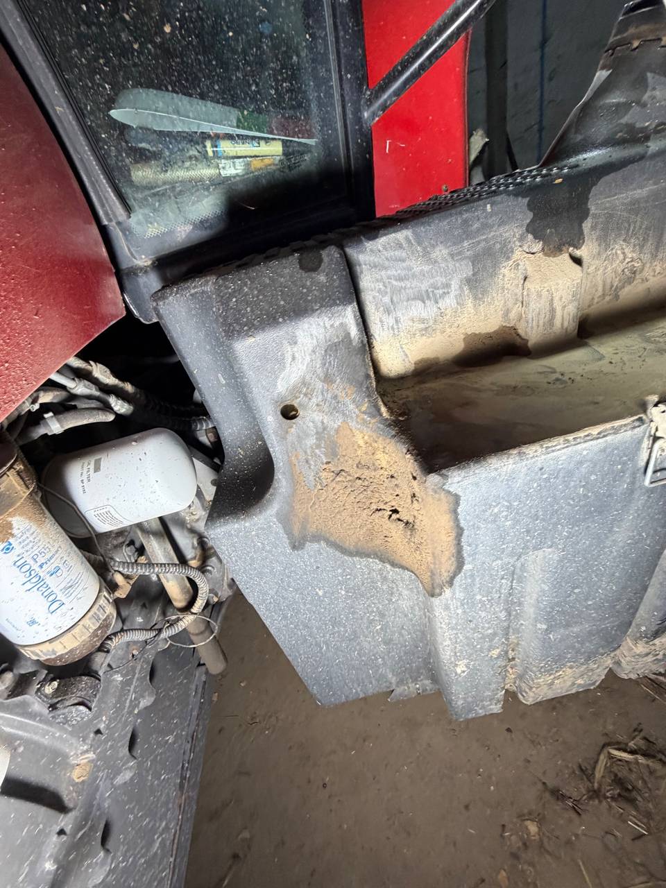 Foto 3 der Reparatur — Kraftstofftank-Reparatur Massey Ferguson 6485