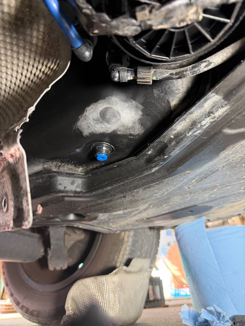 Foto 8 der Reparatur — Kraftstofftank-Reparatur Mercedes-Benz GLC