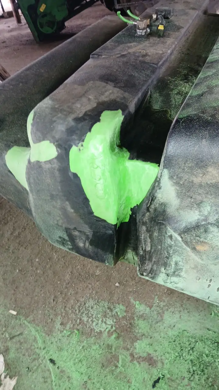 Foto 9 der Reparatur — Kraftstofftank-Reparatur John Deere — Juli 2025