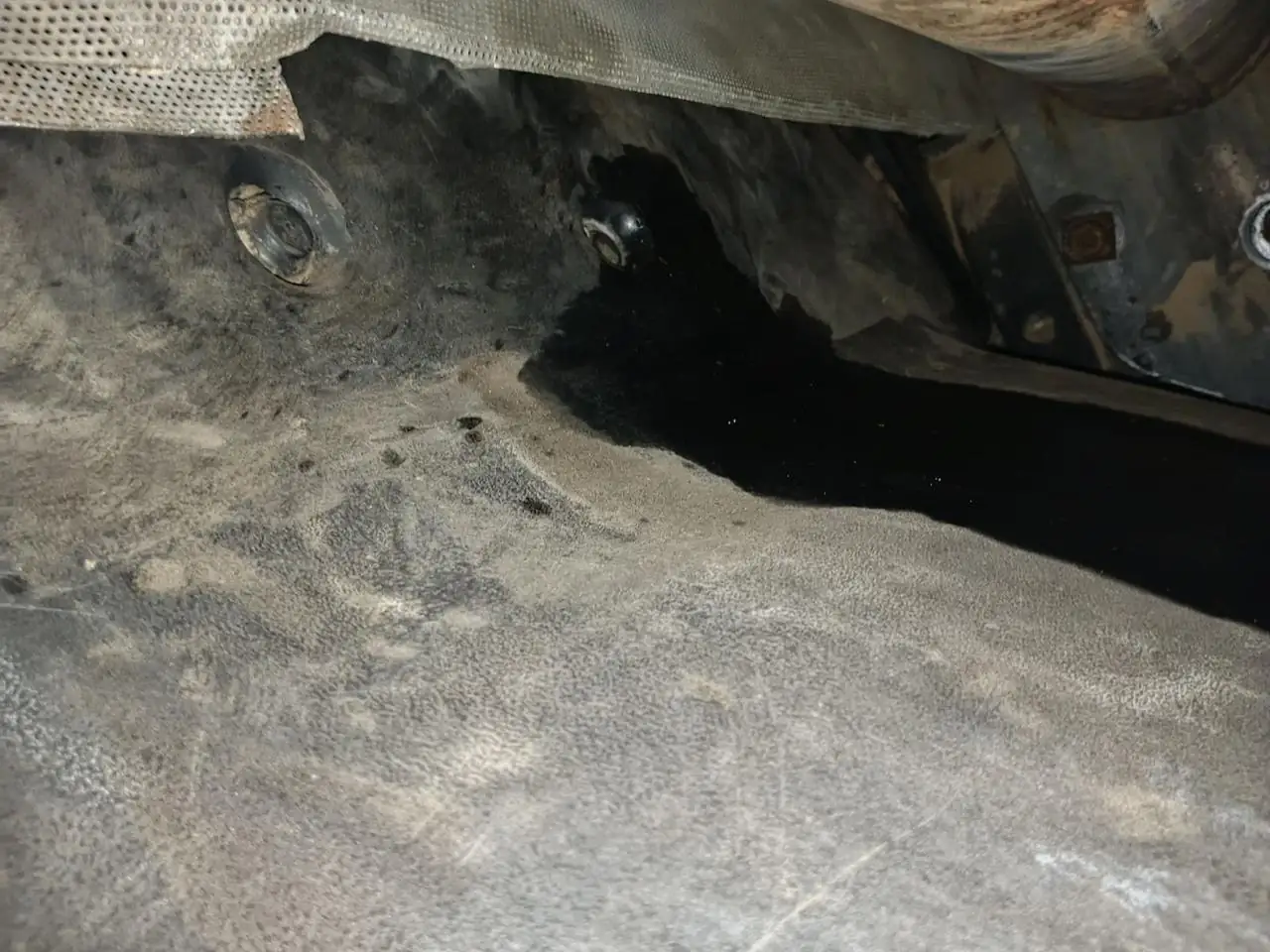 Foto 1 der Reparatur — Kraftstofftank-Reparatur New Holland T8040