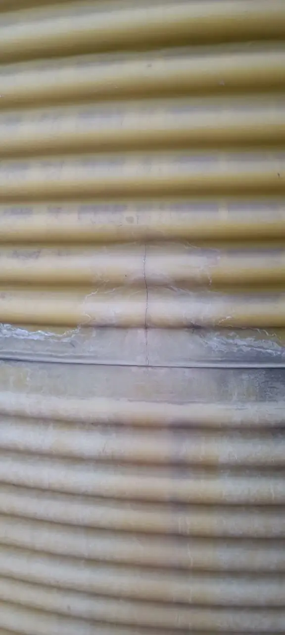 Foto 3 der Reparatur — Reparatur eines stationären Tanks — Risse von 10–15 cm