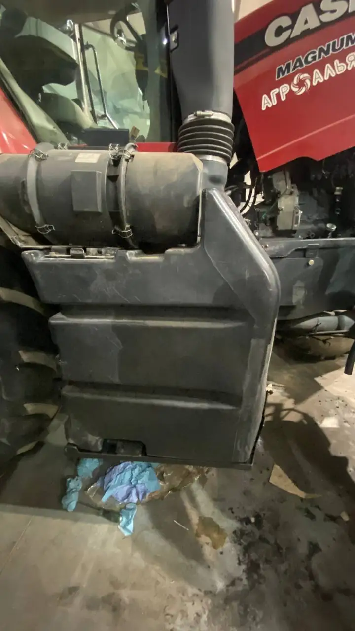 Foto 10 der Reparatur — Kraftstofftank-Reparatur Case 340 — Undicht am Auspuff
