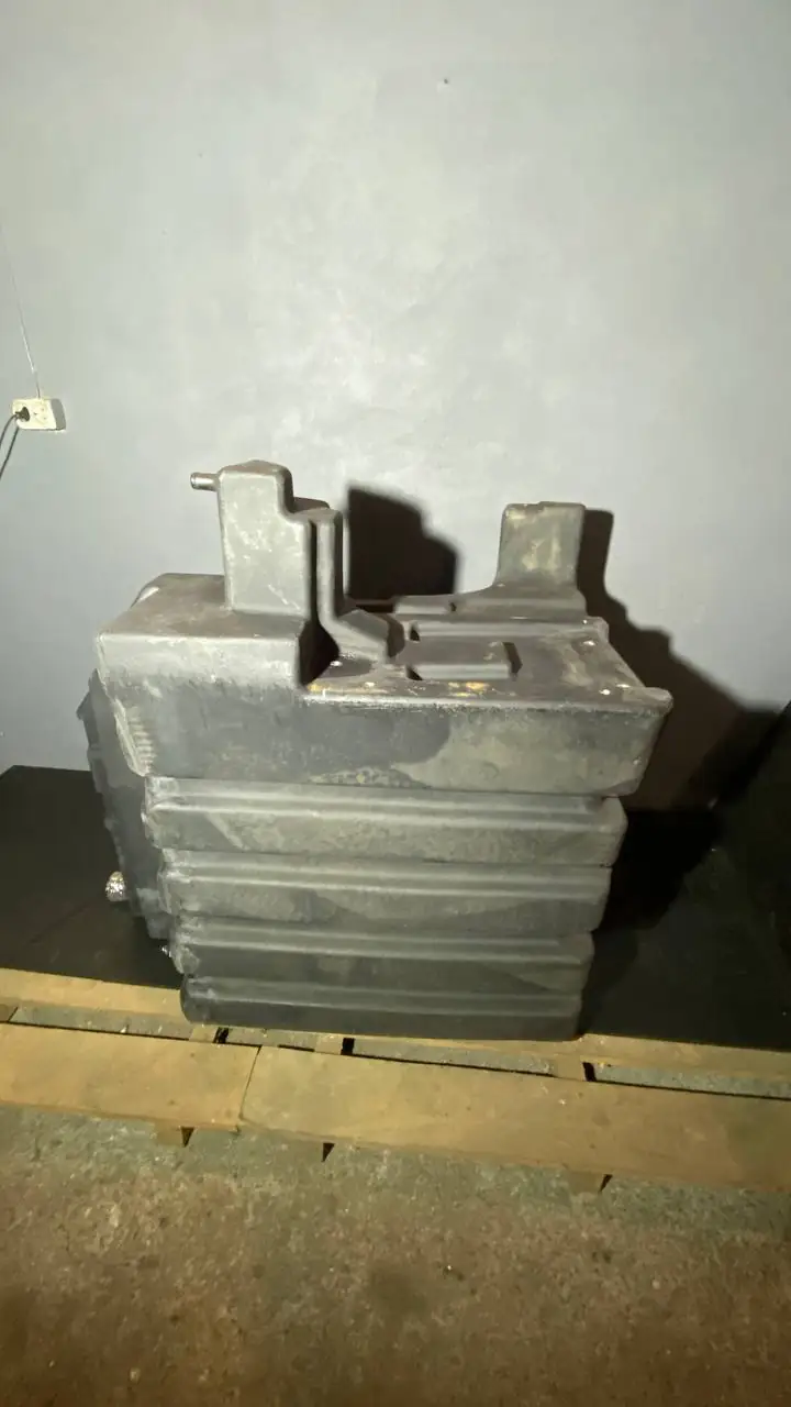 Foto 20 der Reparatur — Kraftstofftank-Reparatur Case 340 — Risse