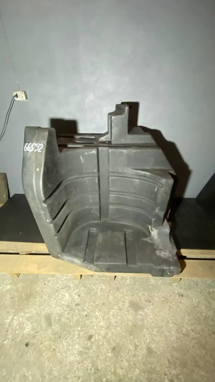Foto 12 der Reparatur — Kraftstofftank-Reparatur Case 340 — Risse