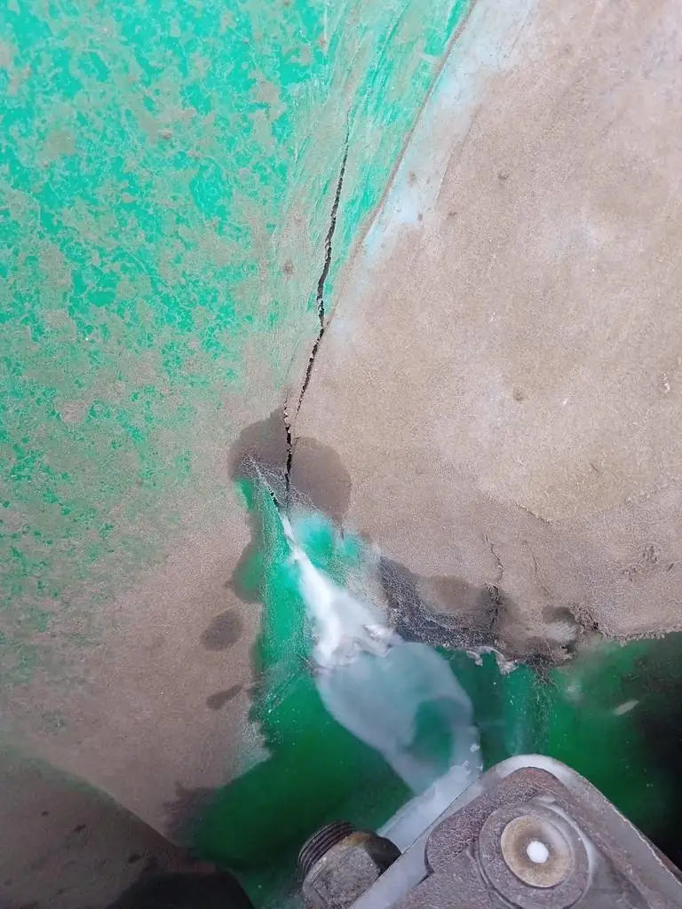 Foto 2 der Reparatur — Spritzentank-Reparatur an der Anhängespritze (2)