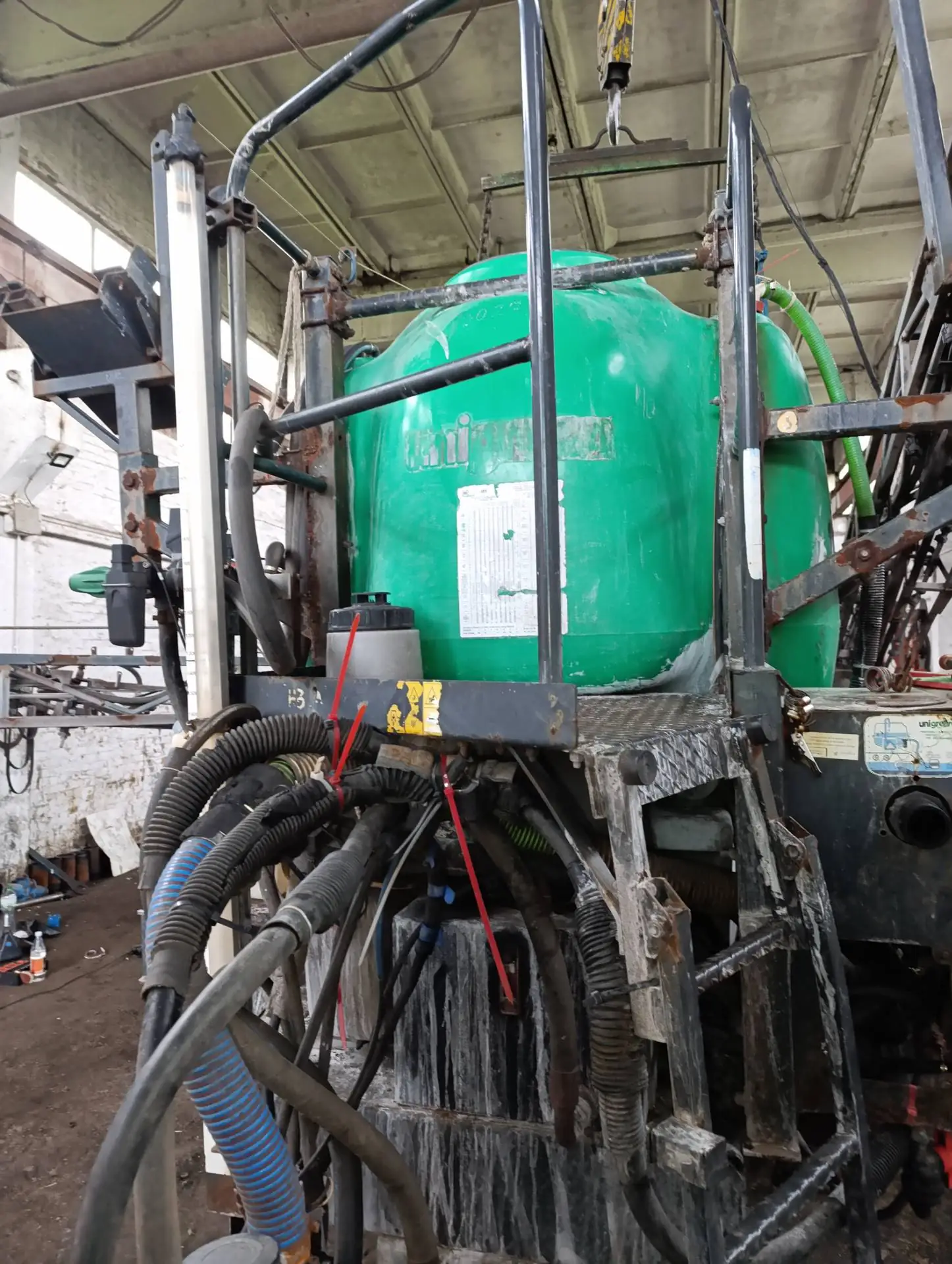 Foto 12 der Reparatur — Spritzentank-Reparatur an der Anhängespritze (2)