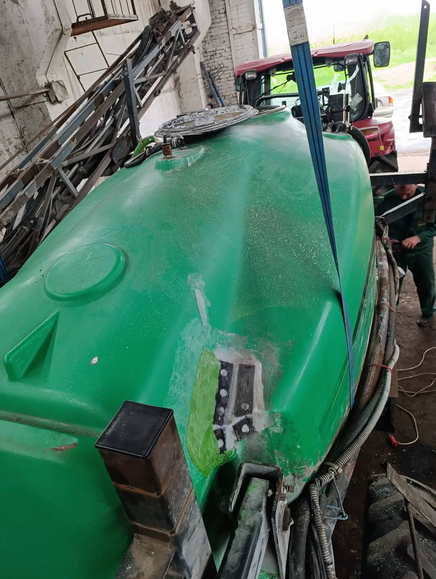 Foto 20 der Reparatur — Spritzentank-Reparatur an der Anhängespritze (2)