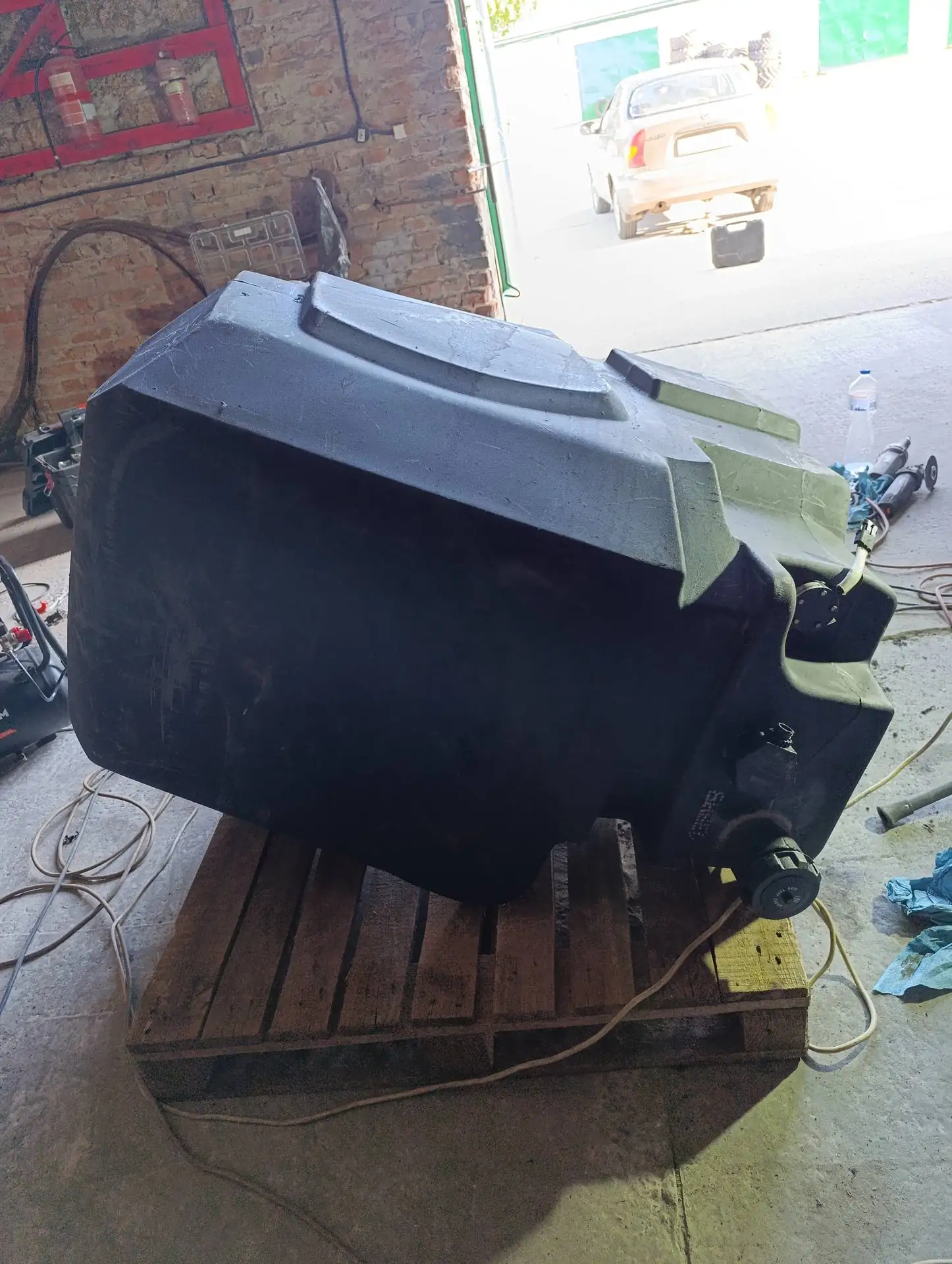 Foto 11 der Reparatur — Kraftstofftank-Reparatur Case 4430