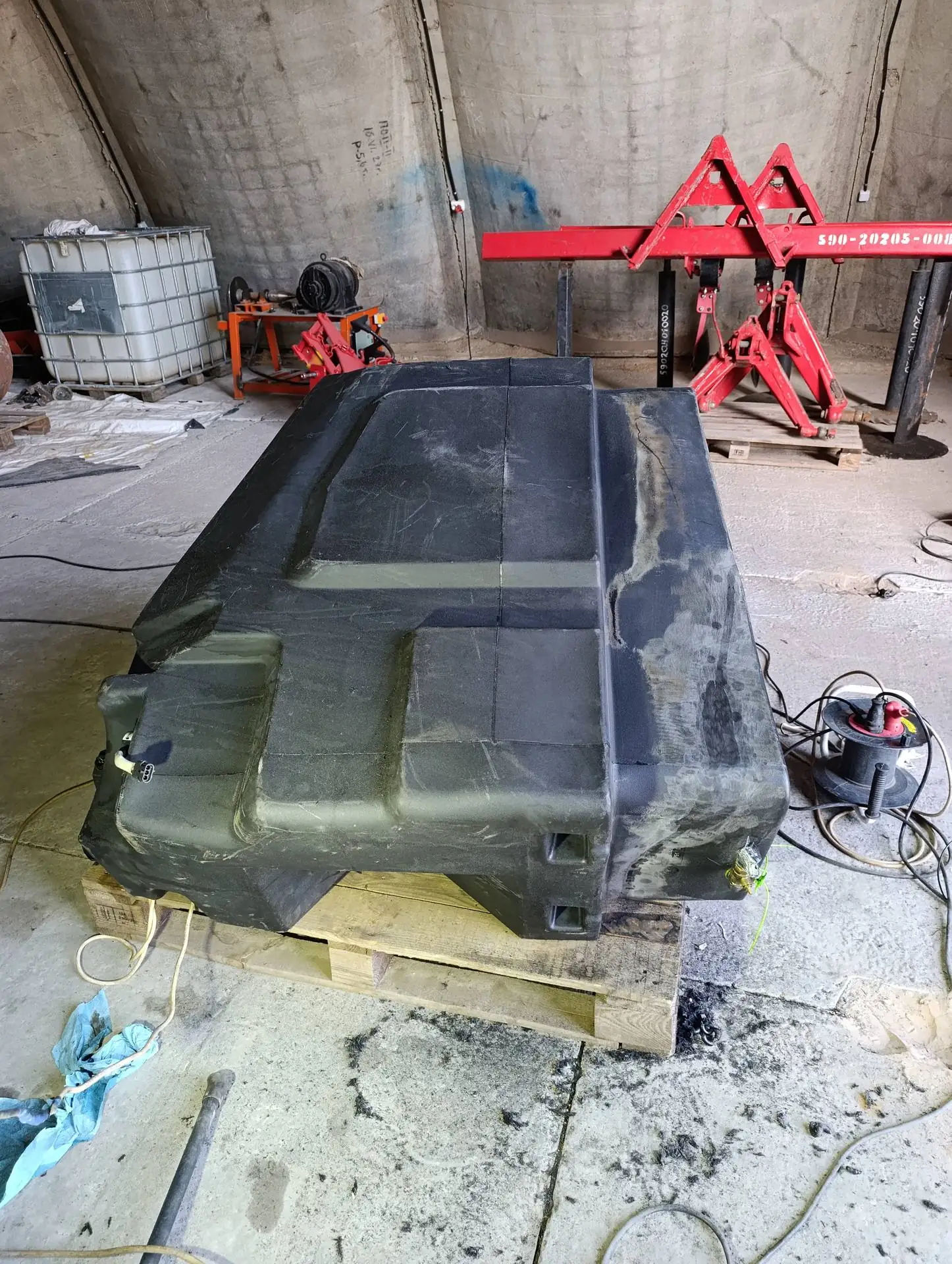 Foto 6 der Reparatur — Kraftstofftank-Reparatur Case 4430