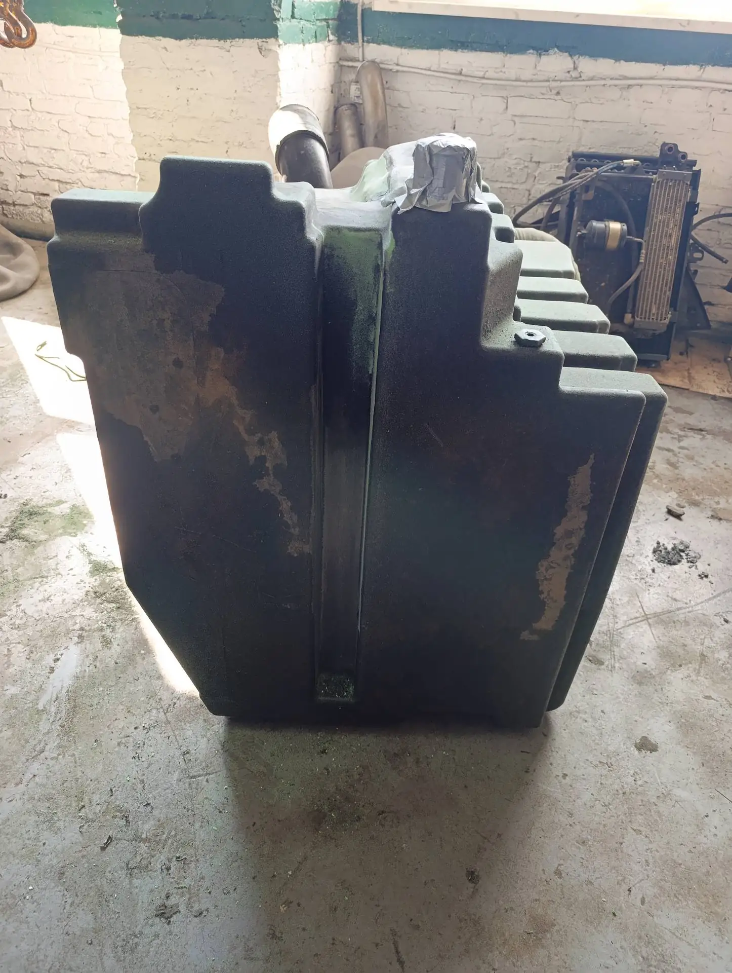 Foto 9 der Reparatur — Kraftstofftank-Reparatur New Holland T8.390 — Juni 2026