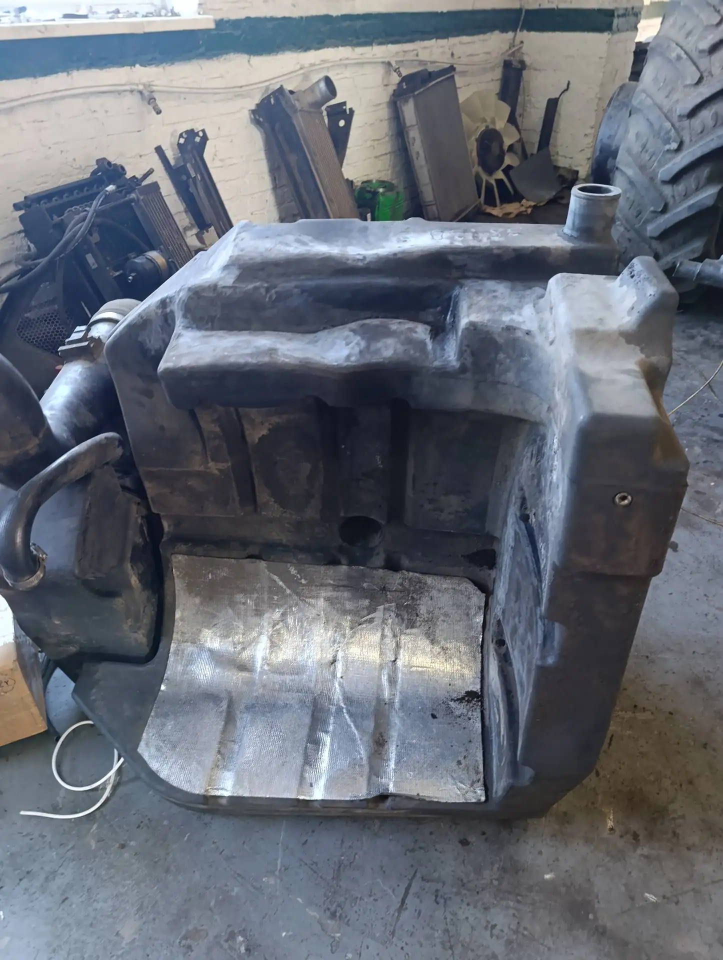 Foto 1 der Reparatur — Kraftstofftank-Reparatur New Holland T8.390 — Juni 2026