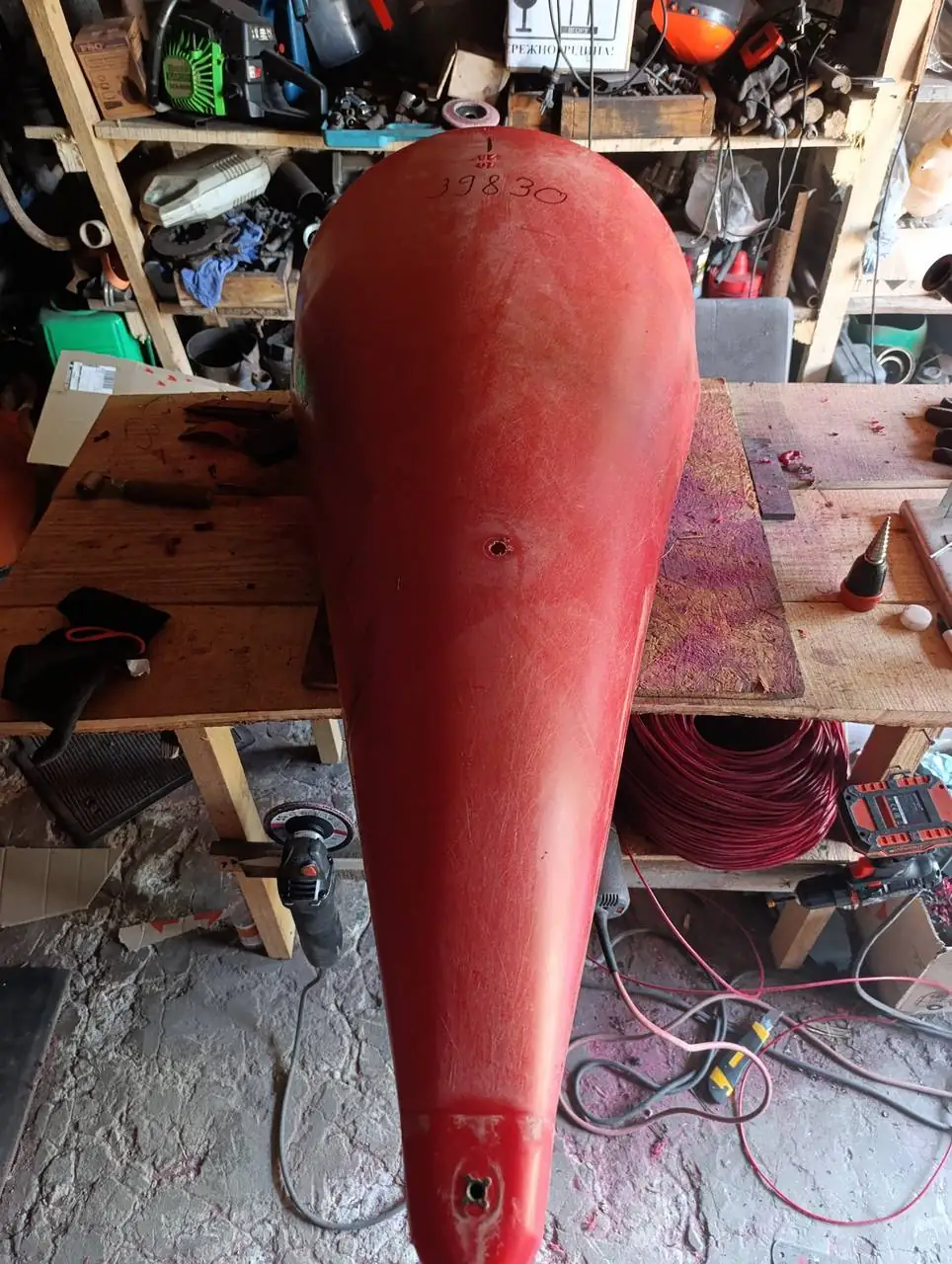 Halmteiler-Reparatur am Schneidwerk — Risse
