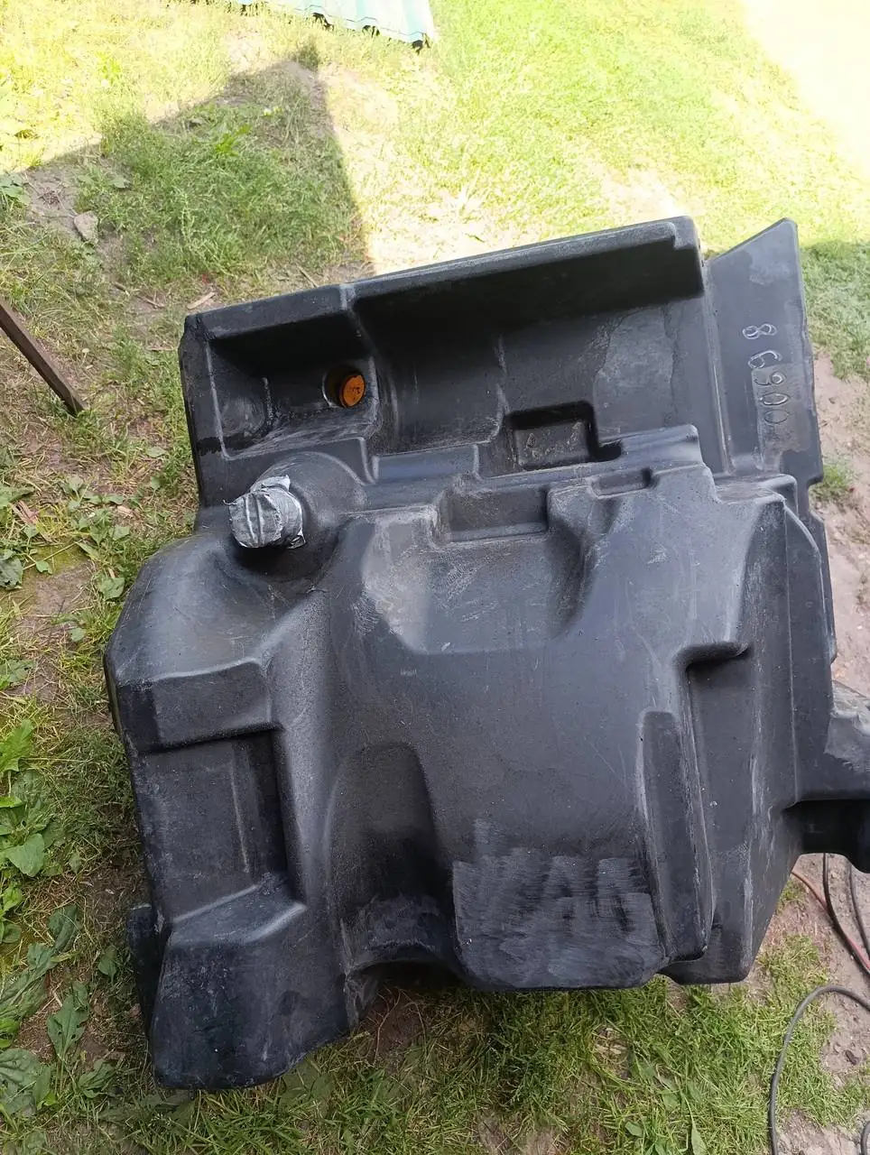 Foto 7 der Reparatur — Kraftstofftank-Reparatur Fendt 936 — Riss