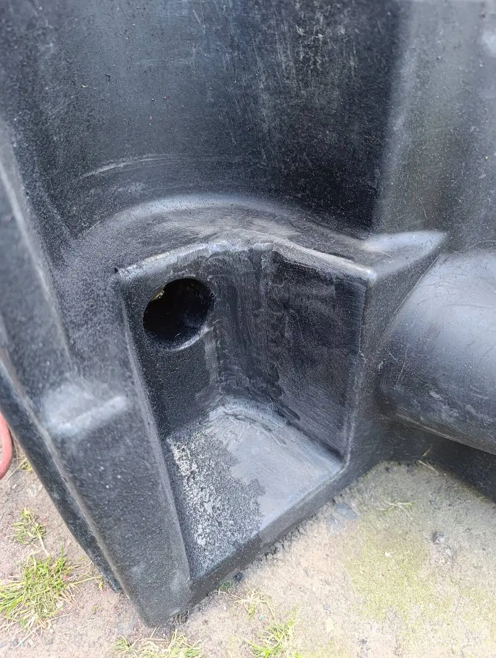 Foto 13 der Reparatur — Kraftstofftank-Reparatur Fendt 936 — Riss