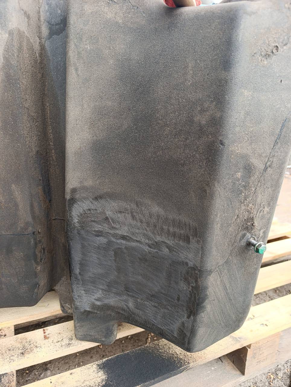 Foto 11 der Reparatur — Kraftstofftank-Reparatur John Deere T660